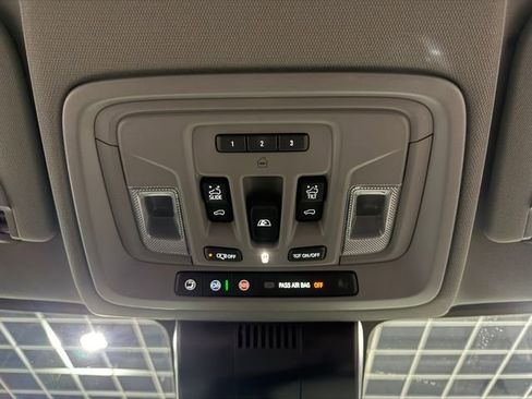 Certified 2024 GMC Sierra 2500 Denali w/ Denali Reserve Package image 26