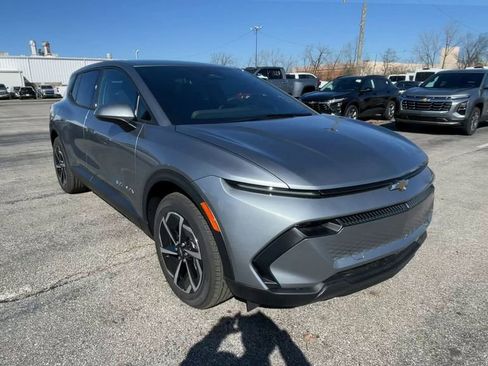 New 2026 Chevrolet Equinox EV LT w/ LPO, All-Weather Mat Package FWD image 4