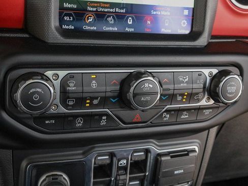 Used 2021 Jeep Wrangler Unlimited Rubicon image 20