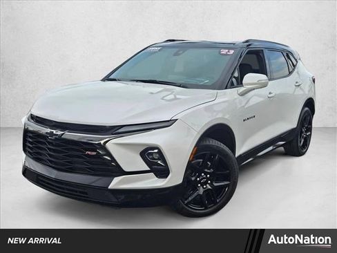 Used 2023 Chevrolet Blazer RS w/ Driver Confidence II Package FWD image 1