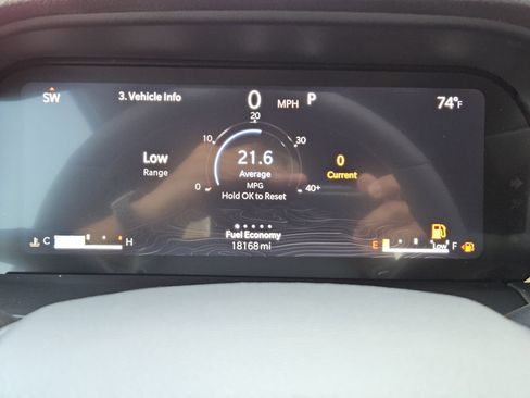 Used 2025 Jeep Grand Cherokee Limited RWD image 17