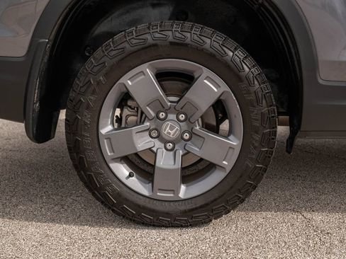 Used 2025 Honda Ridgeline TrailSport image 9