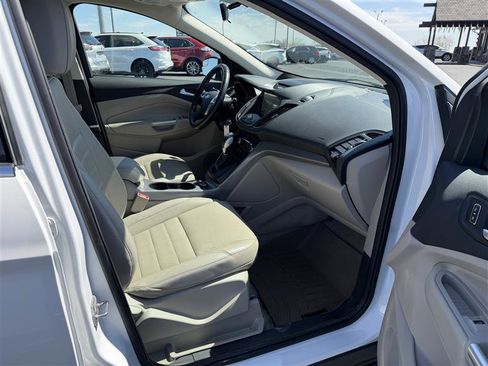 Used 2016 Ford Escape SE w/ SE Leather Comfort Package AWD/4WD image 10