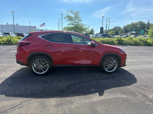 Used 2025 Lexus NX 350h AWD w/ Luxury Package image 22