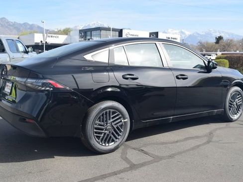 New 2026 Nissan Sentra SV w/ Floor Mat Package FWD image 8