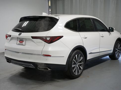 Used 2025 Acura MDX w/ Technology Package image 8