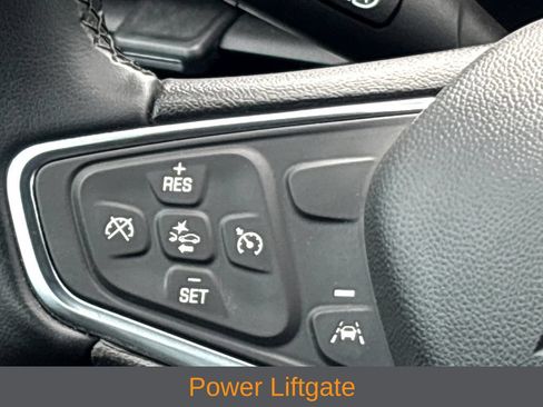 Used 2024 Chevrolet Equinox LT AWD/4WD image 10
