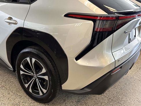 Certified 2025 Toyota bZ4X FWD image 10