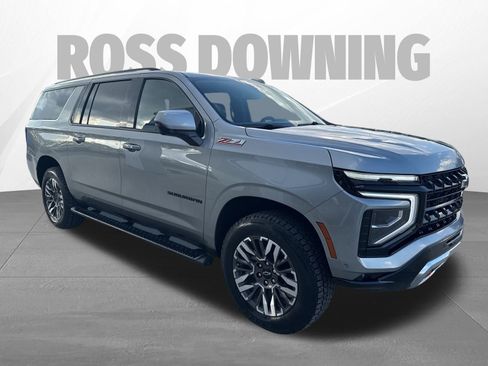 Used 2025 Chevrolet Suburban Z71 AWD/4WD image 9
