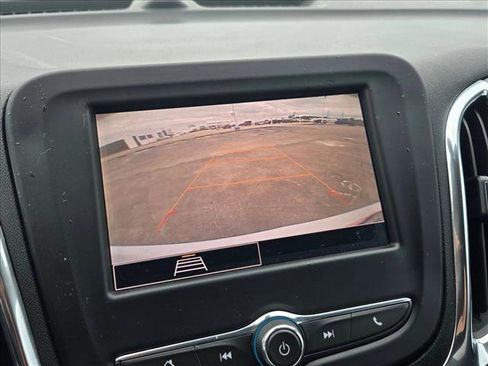 Used 2022 Chevrolet Equinox LT FWD image 13