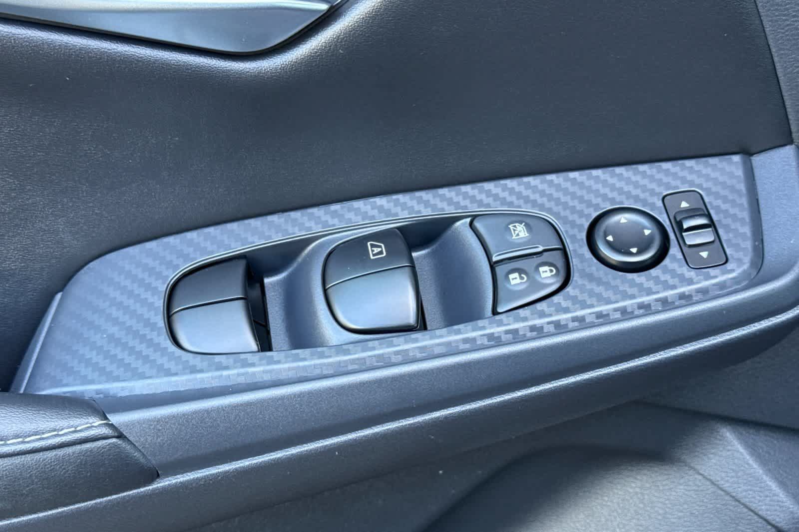 Used 2025 Nissan Sentra SV FWD image 13