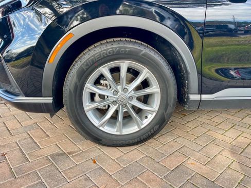 Used 2025 Honda CR-V EX-L image 10