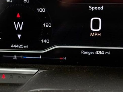 Certified 2023 GMC Sierra 1500 Denali AWD/4WD image 5