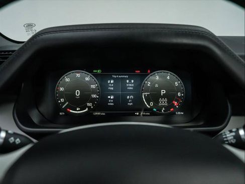 Used 2023 Land Rover Defender 130 SE AWD/4WD image 23
