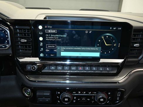 Used 2022 Chevrolet Silverado 1500 ZR2 w/ Technology Package AWD/4WD image 18