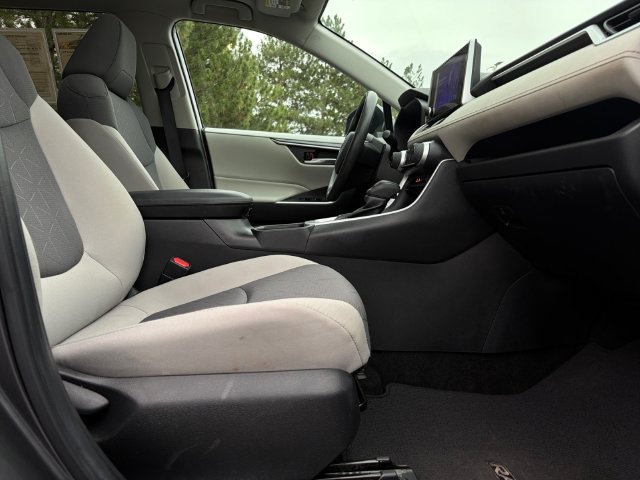 Used 2023 Toyota RAV4 XLE w/ Convenience Package AWD/4WD image 19