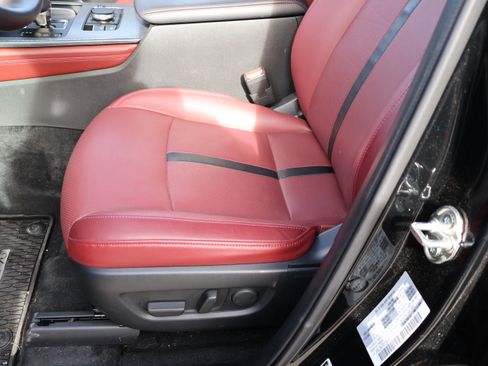 Certified 2025 MAZDA CX-70 3.3 Turbo S w/ Premium Package image 38