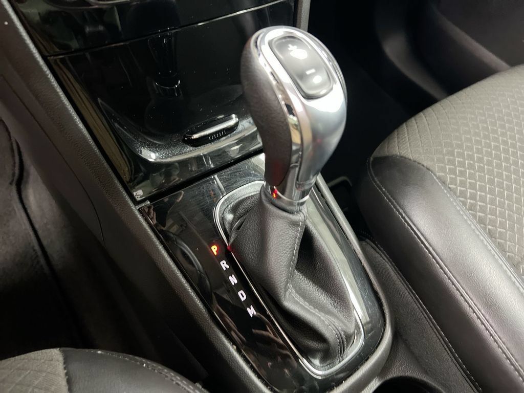 Used 2019 Buick Encore Preferred FWD image 17