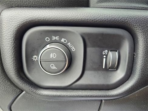 Used 2024 RAM 2500 Big Horn image 19