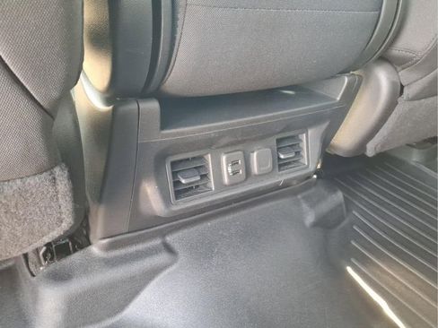 Certified 2022 Chevrolet Silverado 1500 RST AWD/4WD image 13