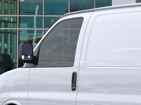 New 2026 GMC Savana 2500 w/ Driver Convenience Package RWD image 12