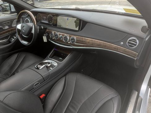 Used 2016 Mercedes-Benz S 550 4MATIC Sedan image 35