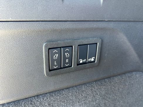 Used 2025 Cadillac Escalade IQ Sport 1 image 47