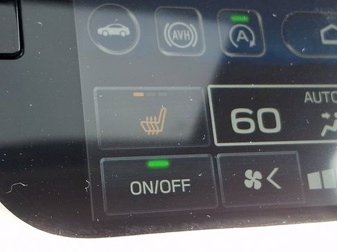 Certified 2025 Subaru Outback Limited image 26