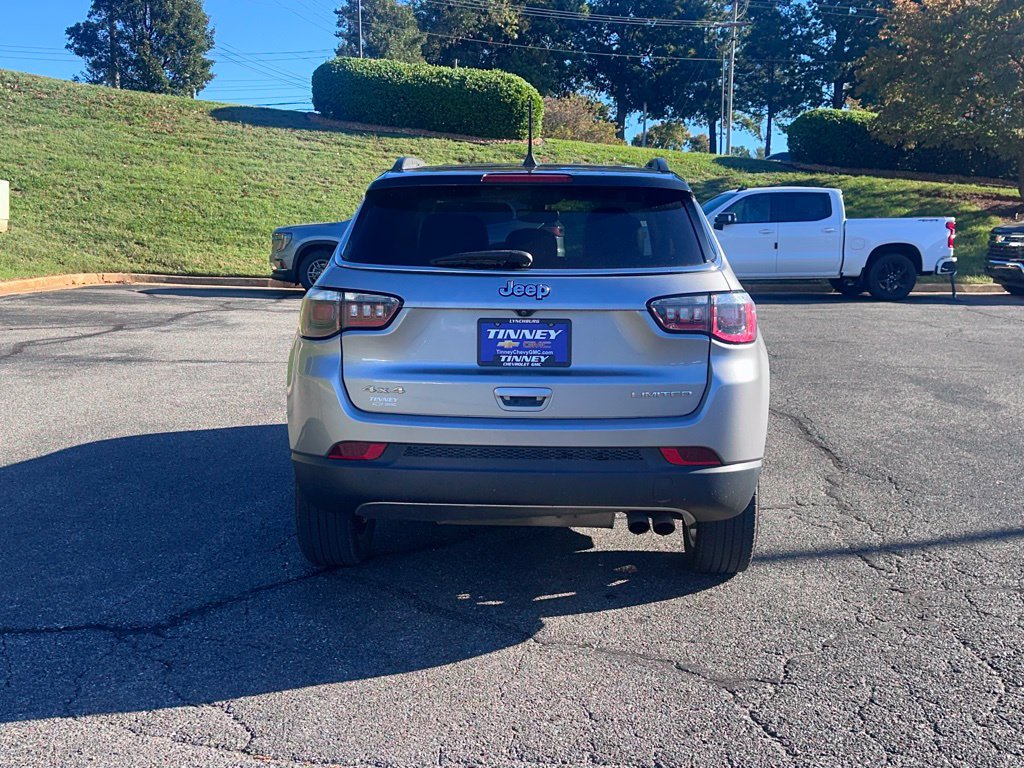 Used 2019 Jeep Compass Limited AWD/4WD image 6