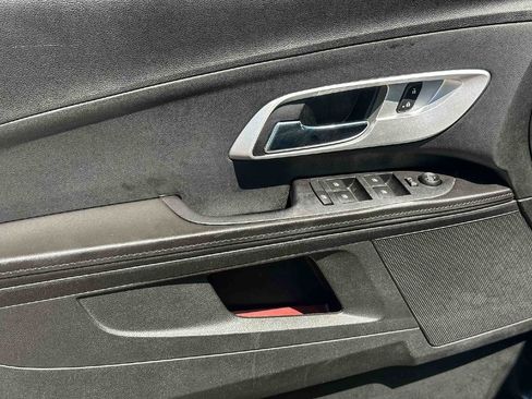 Used 2016 Chevrolet Equinox LT w/ Convenience Package image 16