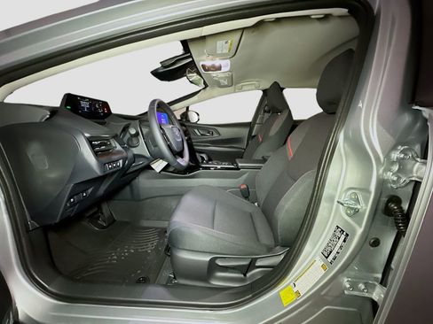 New 2026 Toyota Prius Plug-In Hybrid FWD image 14