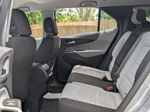 Used 2023 Chevrolet Equinox LT FWD image 14