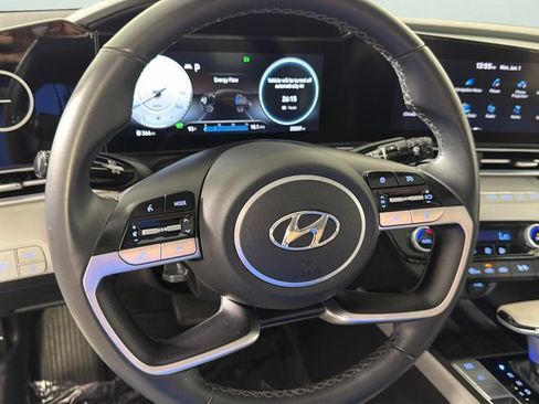 Used 2022 Hyundai Elantra Limited w/ Cargo Package FWD image 24