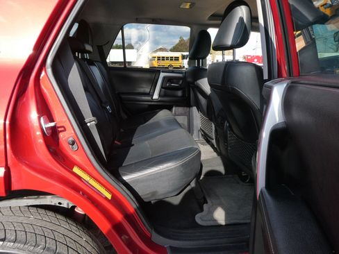 Used 2014 Toyota 4Runner Limited image 30