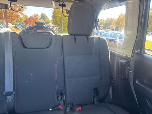 Used 2021 Jeep Wrangler Unlimited Rubicon image 23