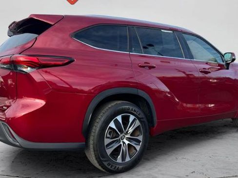 Used 2020 Toyota Highlander XLE FWD image 50