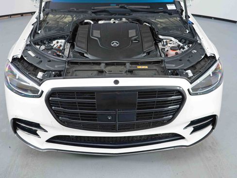 Used 2023 Mercedes-Benz S 580 4MATIC Sedan image 8