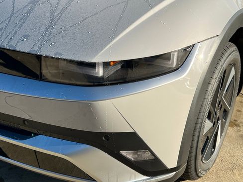 New 2026 Hyundai Ioniq 5 SE image 4