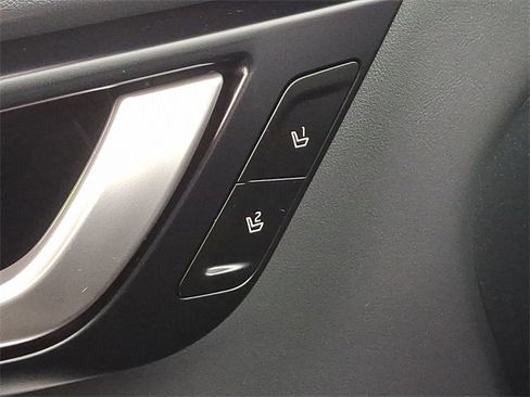 Certified 2022 Kia EV6 Wind w/ Wind Technology Package image 27