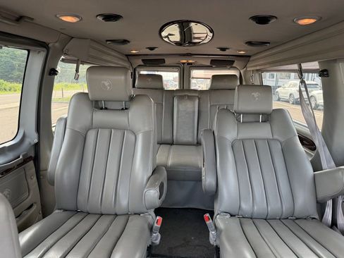 Used 2014 Ford E-150 and Econoline 150 w/ RV Plus Package RWD image 15