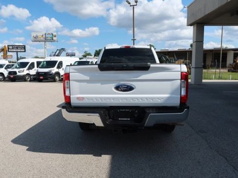 Used 2017 Ford F250 XL w/ Power Equipment Group RWD image 5