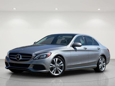 Used 2015 Mercedes-Benz C 300 Sedan image 2