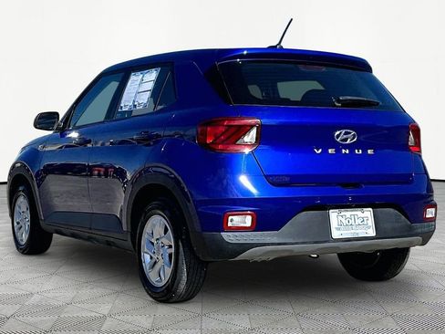Used 2024 Hyundai Venue SE FWD image 13