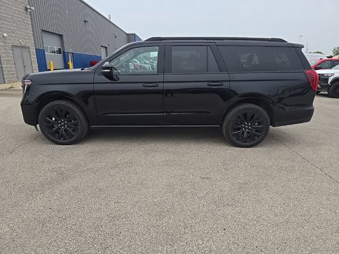Used 2025 Ford Expedition Max Platinum w/ Stealth Appearance Package AWD/4WD image 3