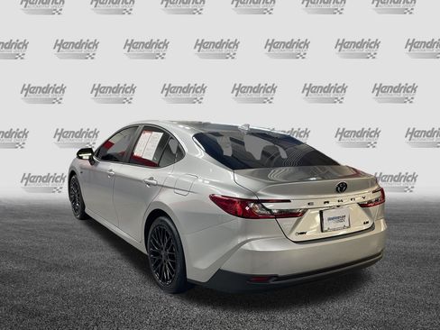 Used 2026 Toyota Camry LE FWD image 8