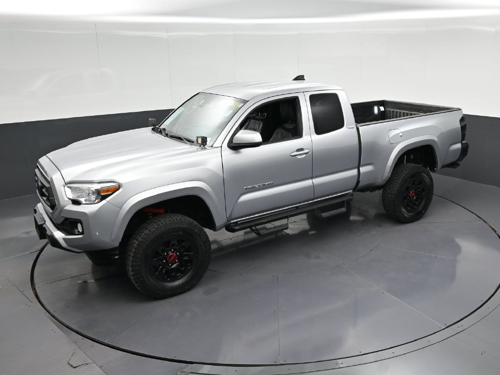 Used 2022 Toyota Tacoma SR5 AWD/4WD image 22