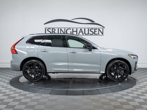 New 2026 Volvo XC60 B5 Ultra w/ Climate Package AWD/4WD image 4