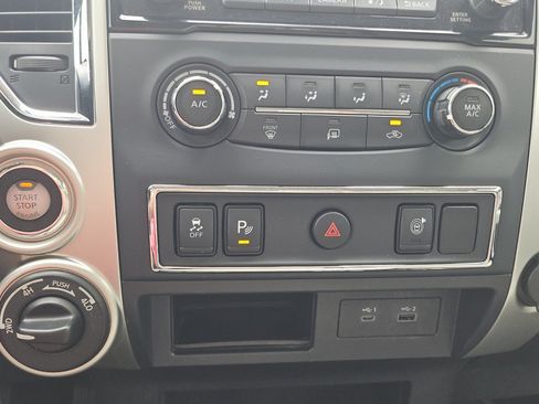 Used 2021 Nissan Titan SV w/ Accessory Utility Package AWD/4WD image 19