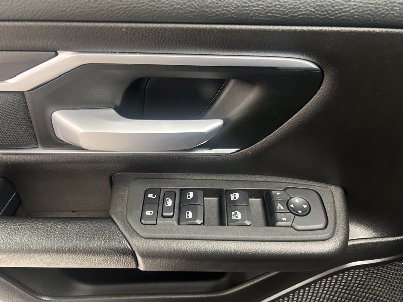 Used 2025 RAM 1500 Big Horn AWD/4WD image 17