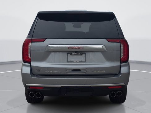 Used 2023 GMC Yukon Denali AWD/4WD image 4